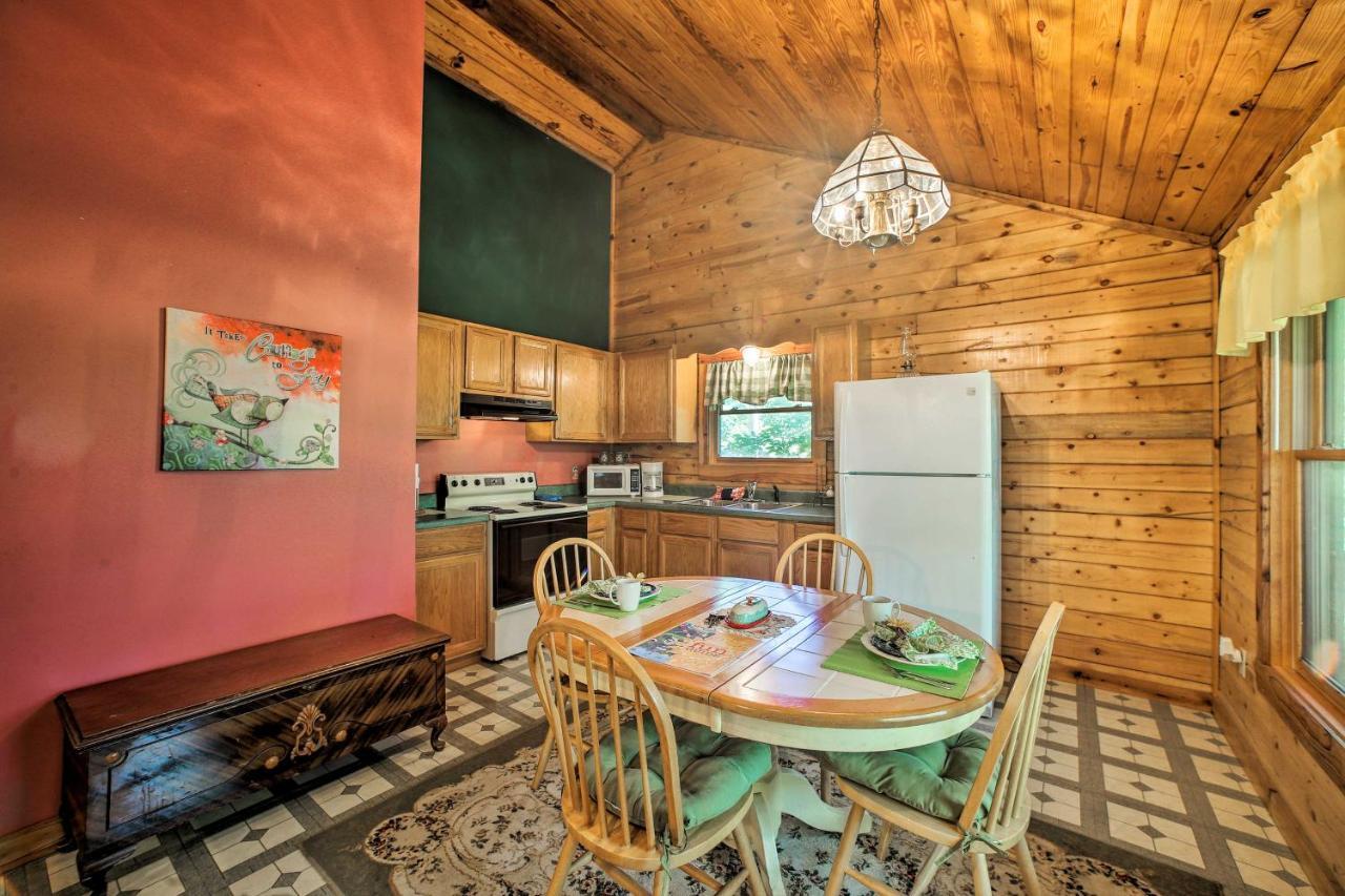 Eureka Springs Studio With Deck, Views And Bbq! ภายนอก รูปภาพ