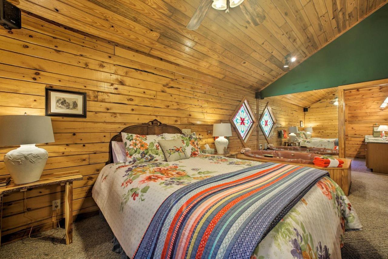 Eureka Springs Studio With Deck, Views And Bbq! ภายนอก รูปภาพ