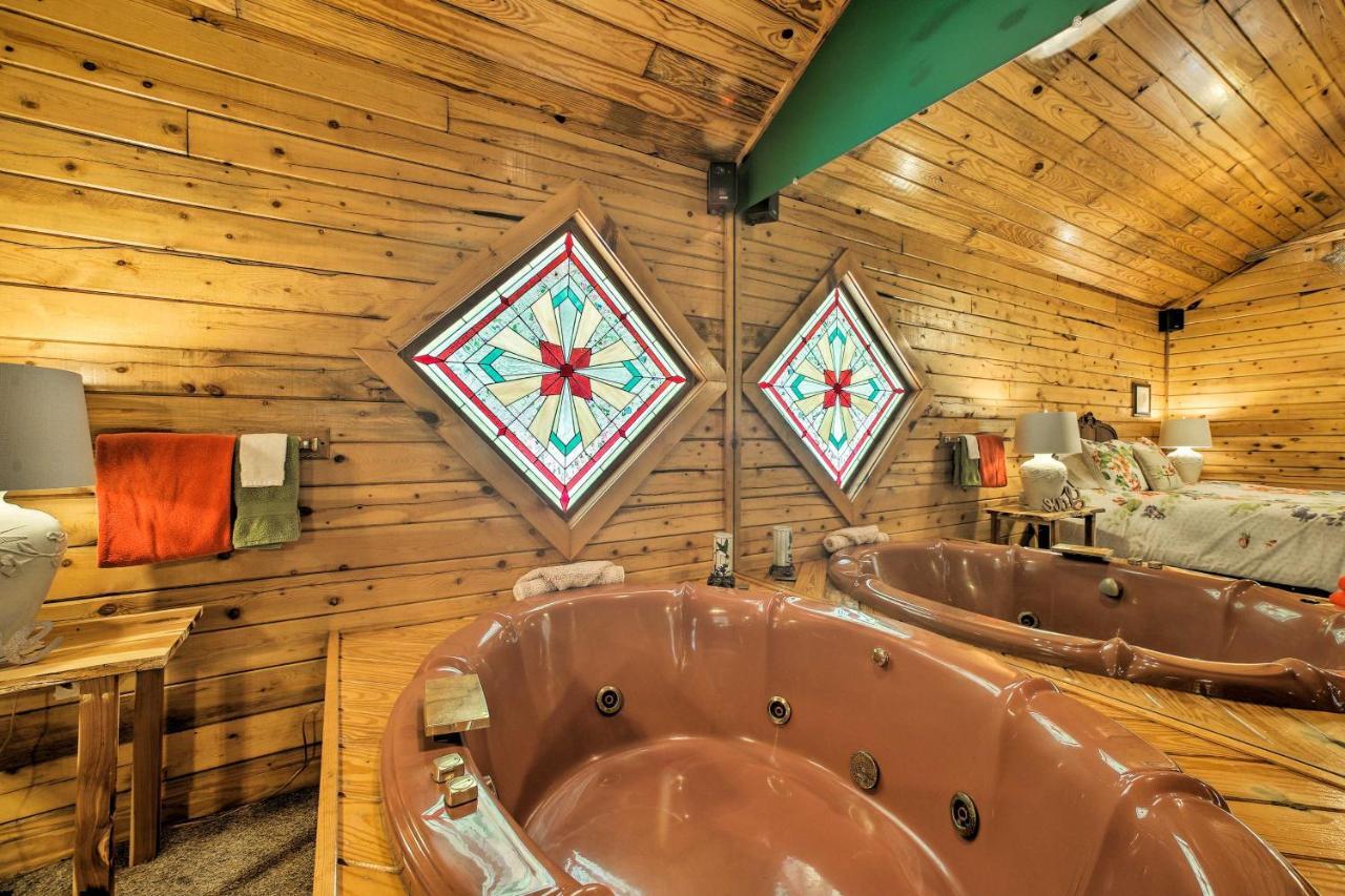 Eureka Springs Studio With Deck, Views And Bbq! ภายนอก รูปภาพ